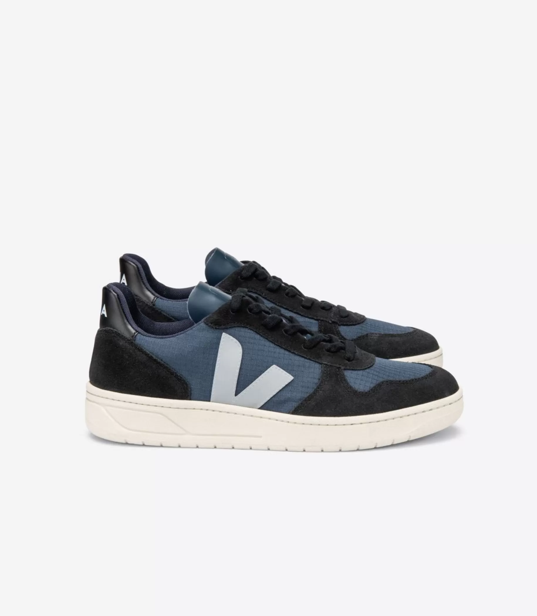 Discount VEJA V-10 Ripstop Nautico Oxford Grey Black