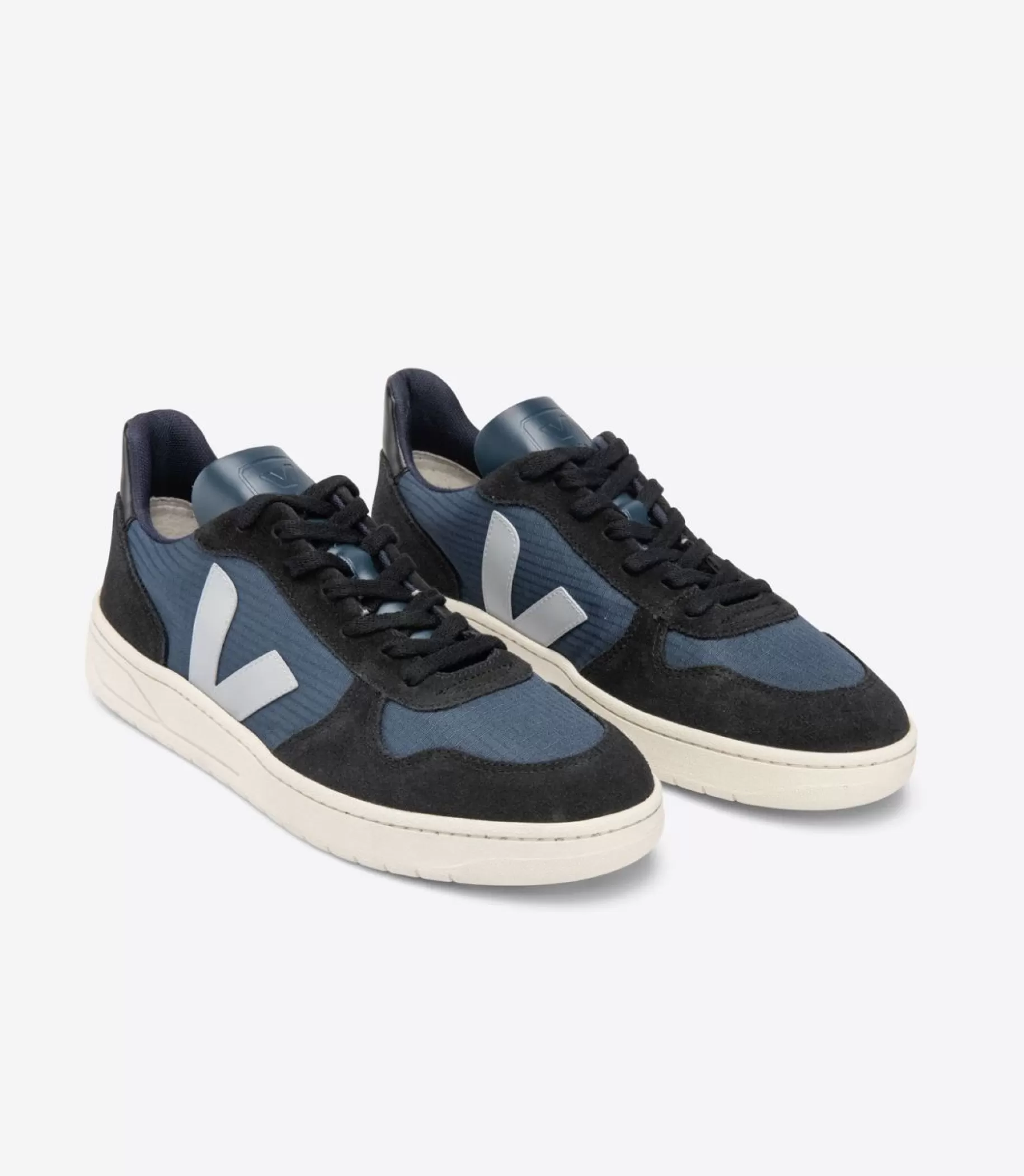 Discount VEJA V-10 Ripstop Nautico Oxford Grey Black