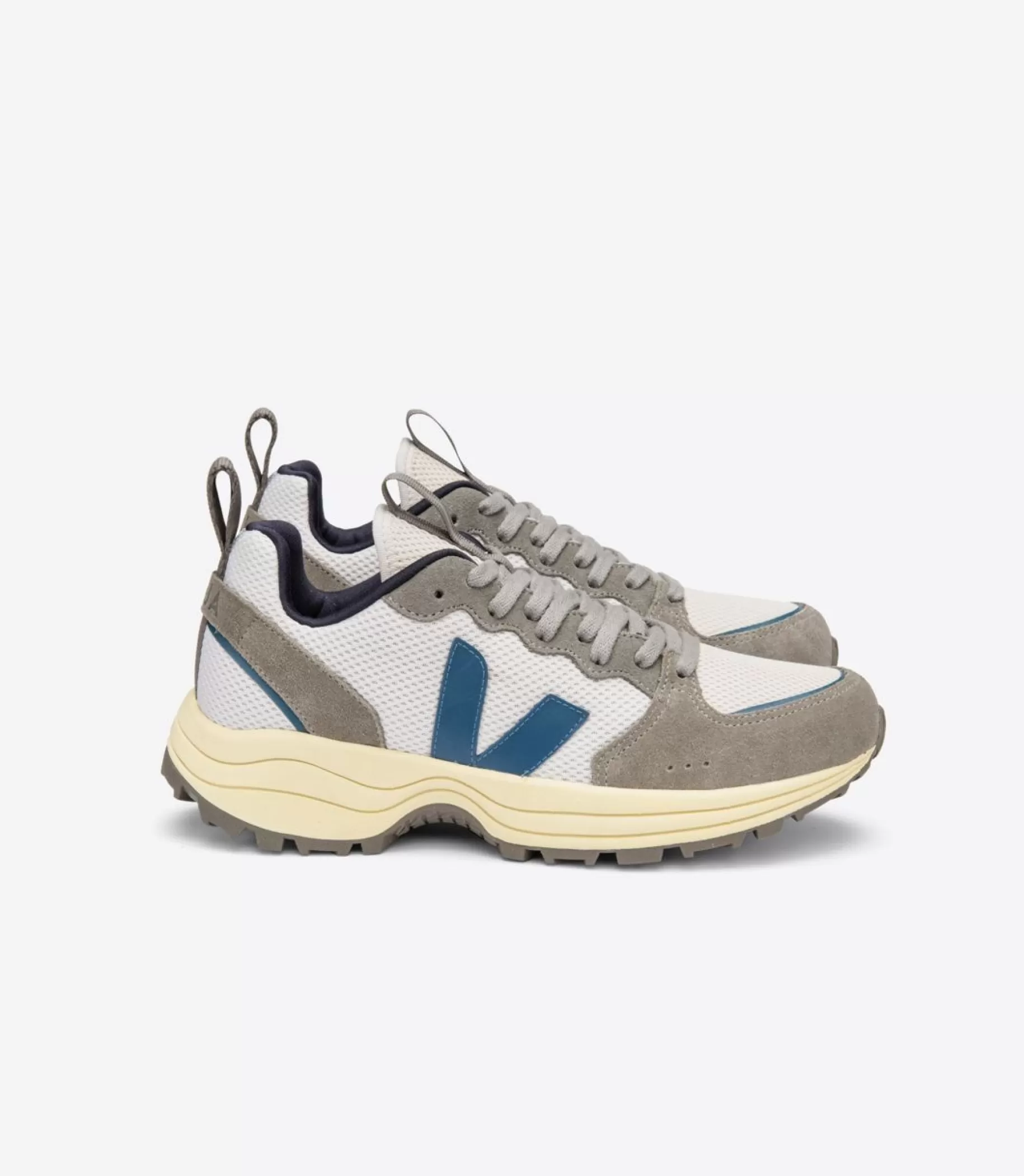 Shop VEJA Venturi Alveomesh Multico Grey Tarmac